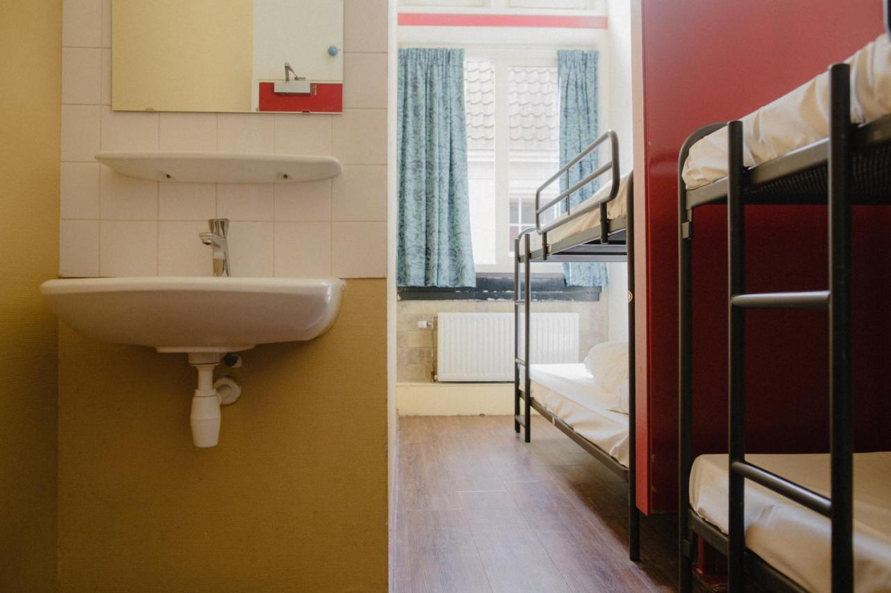 Shelter City Christian Hostel Amsterdam Exterior photo